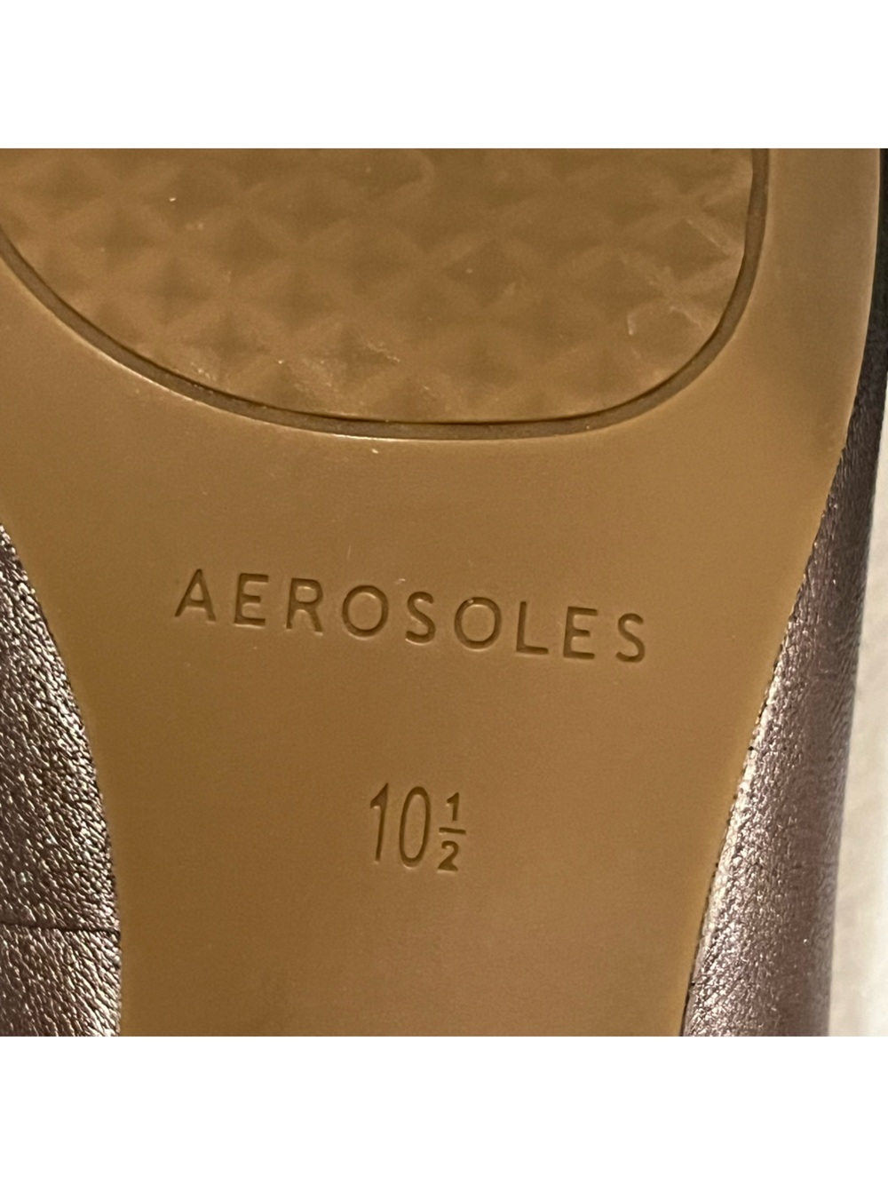 Aerosoles block heel pumps Round toe, arch support, padded. Silver metallic 10.5 - Picture 10 of 12